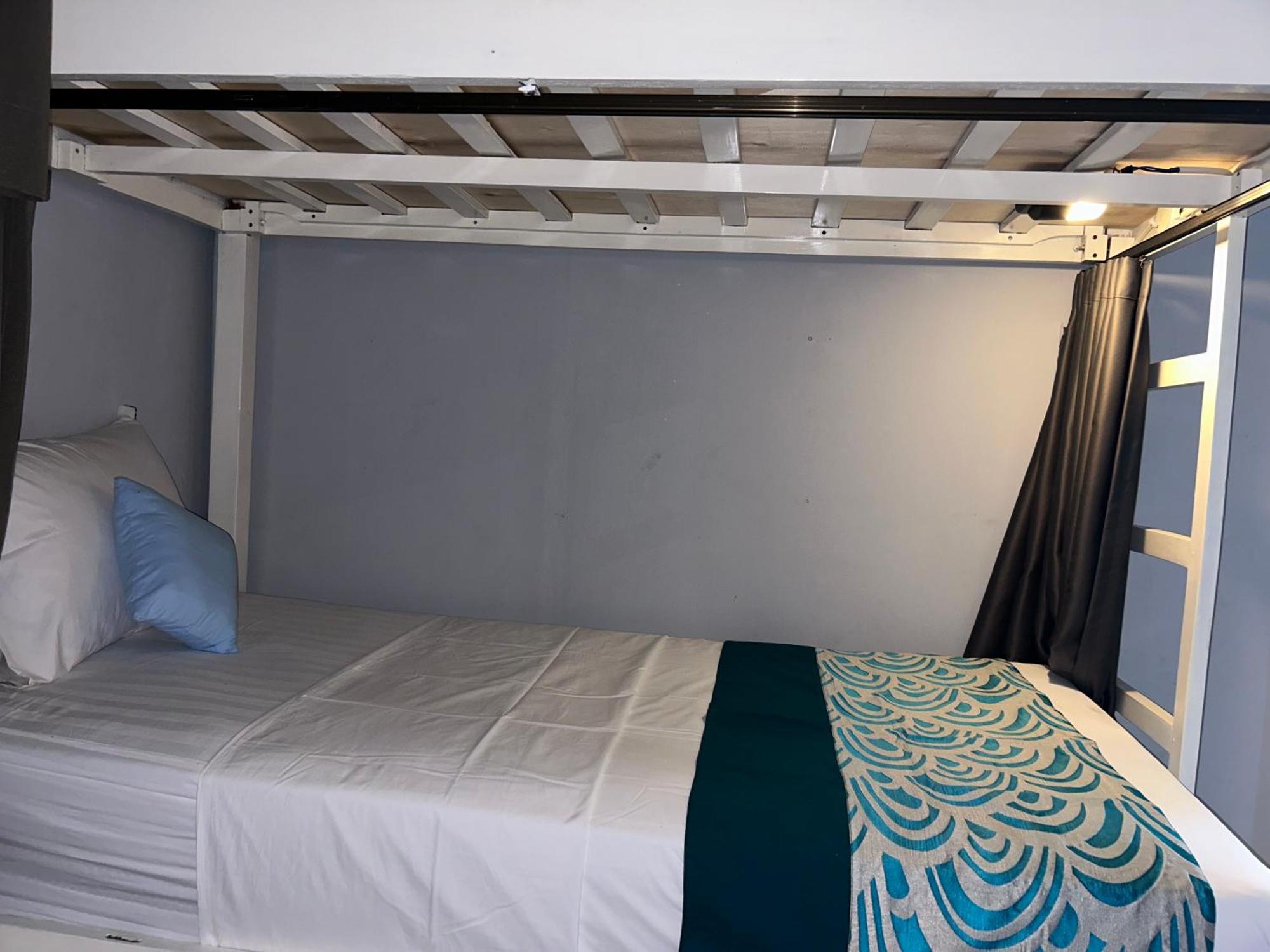 Blue Waves Hostel Amed Ambat Exteriér fotografie