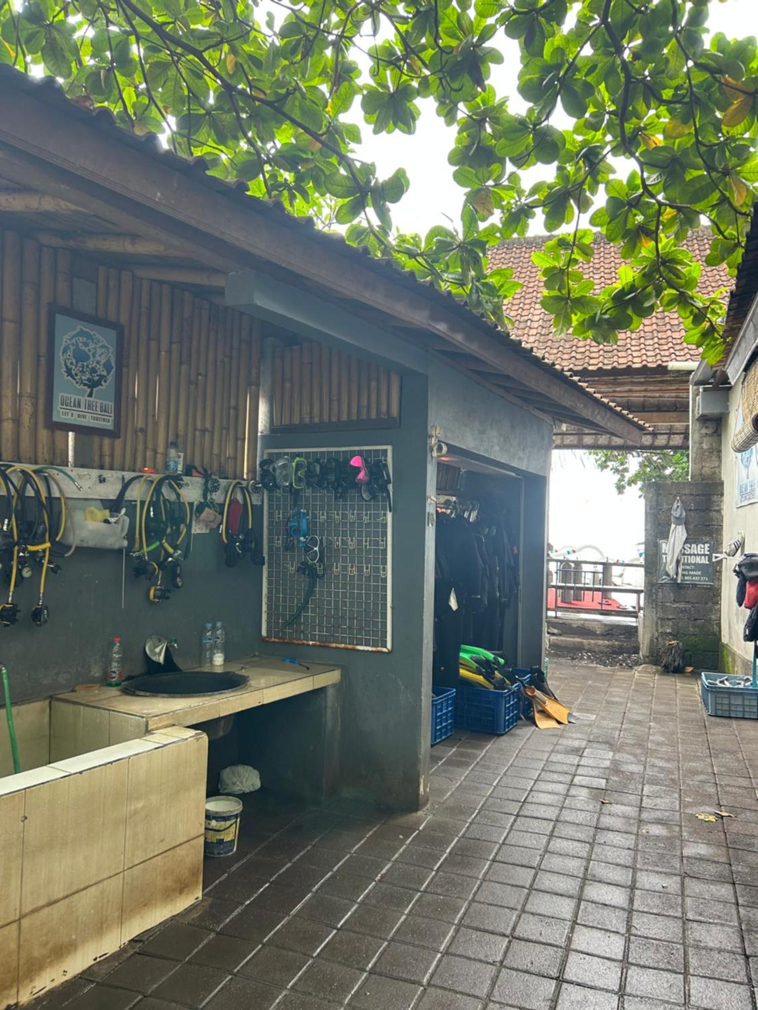 Blue Waves Hostel Amed Ambat Exteriér fotografie